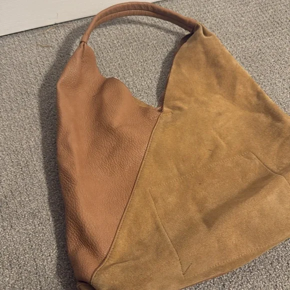 Leather and suede shoulder bag - Picture 2 of 7